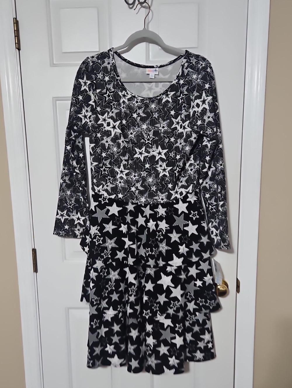 Lularoe NWT Georgia Dress XL Black And White Star Print